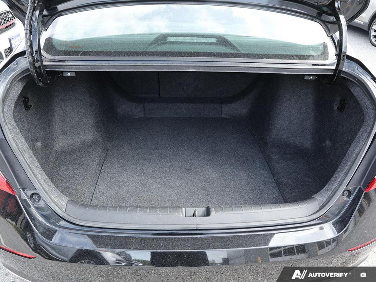 2019 Honda Accord Touring 1.5T HEATED STEERING WHEEL | POWER MOONROOF | KEYLESS E Photo