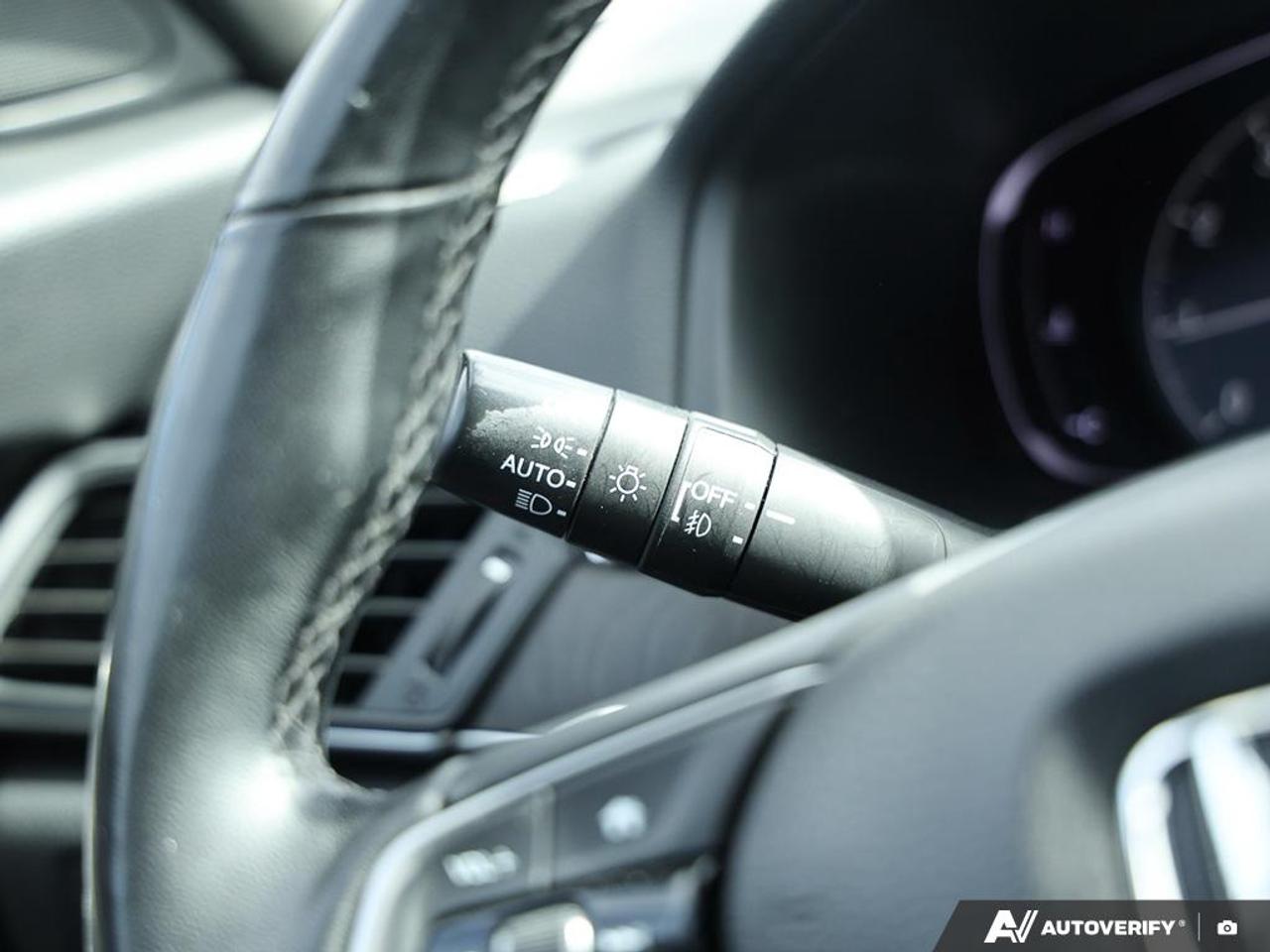 2019 Honda Accord Touring 1.5T HEATED STEERING WHEEL | POWER MOONROOF | KEYLESS E Photo