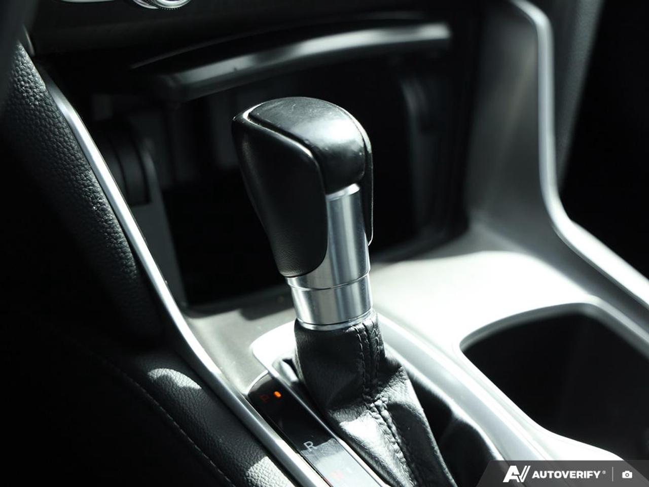 2019 Honda Accord Touring 1.5T HEATED STEERING WHEEL | POWER MOONROOF | KEYLESS E Photo