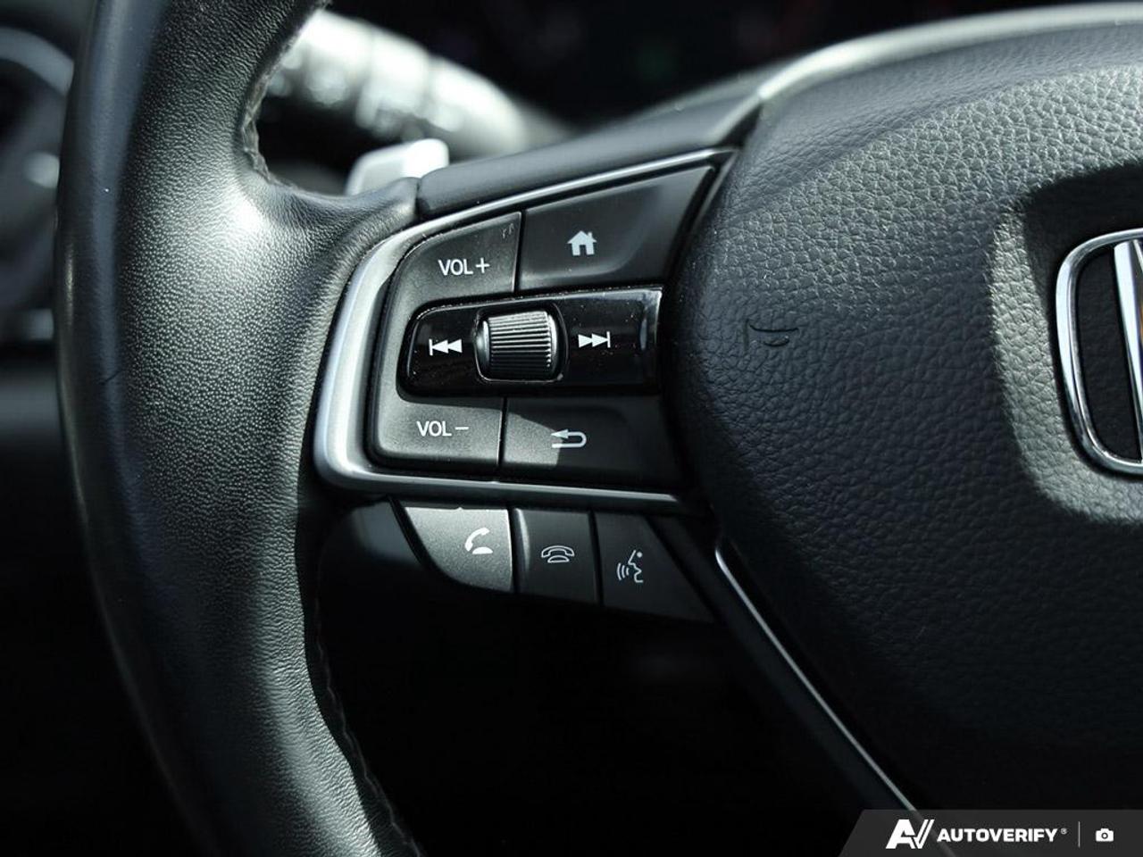 2019 Honda Accord Touring 1.5T HEATED STEERING WHEEL | POWER MOONROOF | KEYLESS E Photo