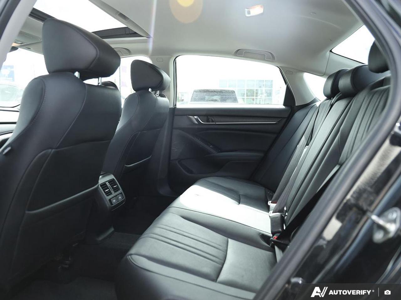 2019 Honda Accord Touring 1.5T HEATED STEERING WHEEL | POWER MOONROOF | KEYLESS E Photo