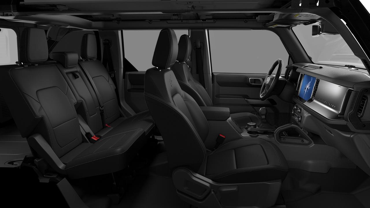 2026 Ford Bronco Outer Banks Photo5