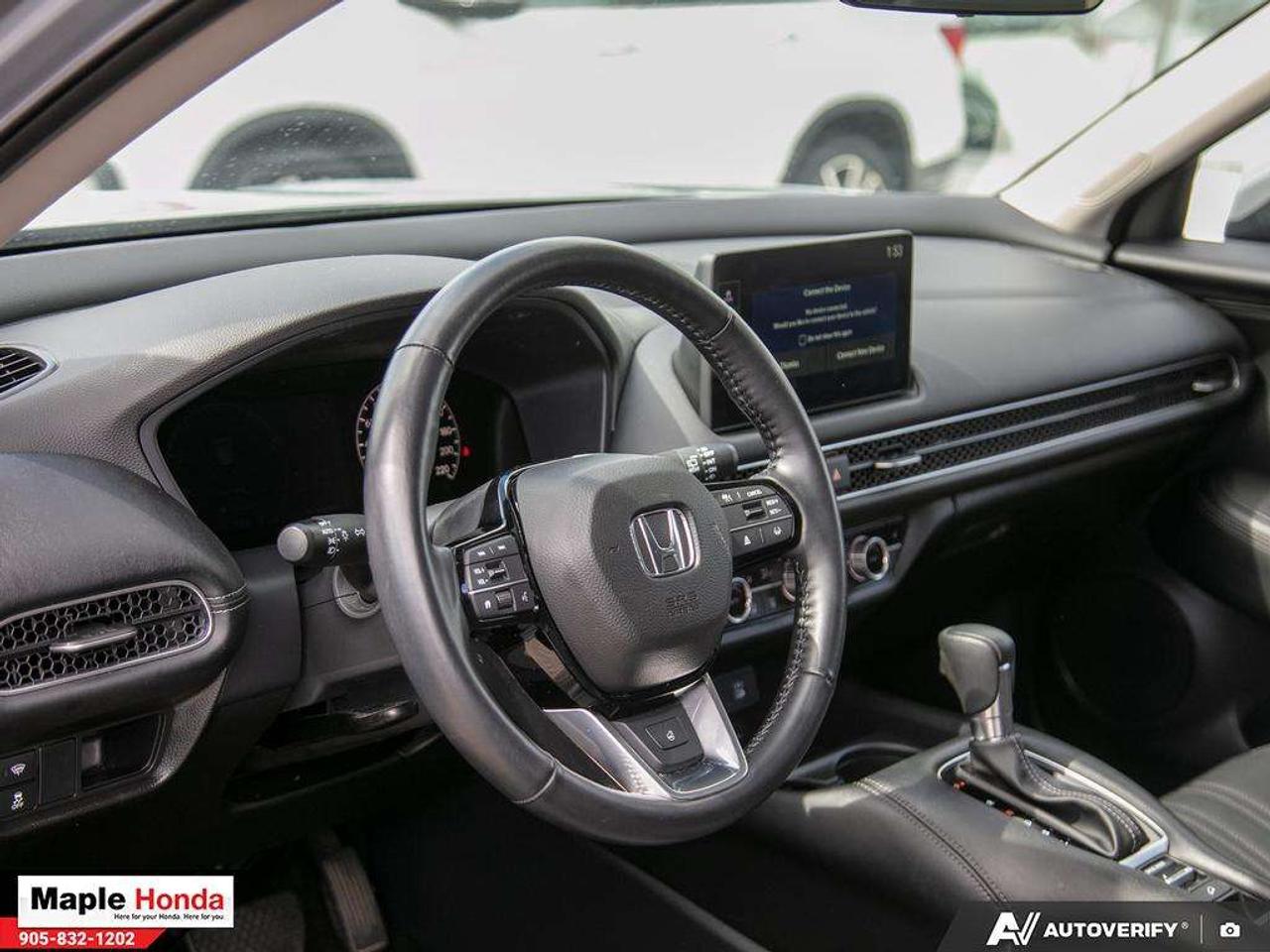 2026 Honda HR-V Leather Seats| Sunroof| Heated Seats| Auto Start| Photo