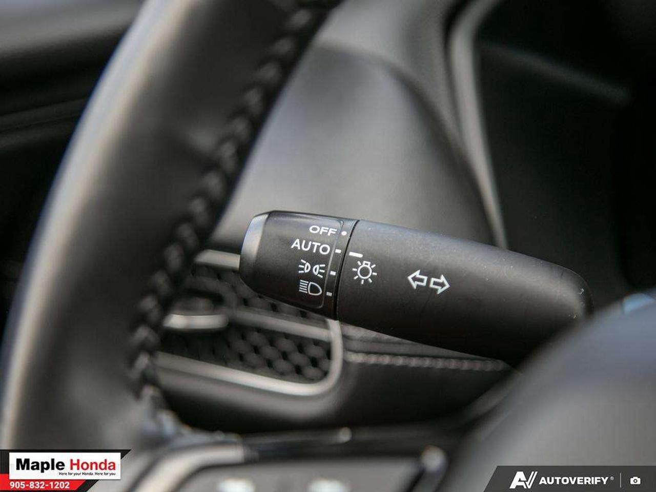 2026 Honda HR-V Leather Seats| Sunroof| Heated Seats| Auto Start| Photo