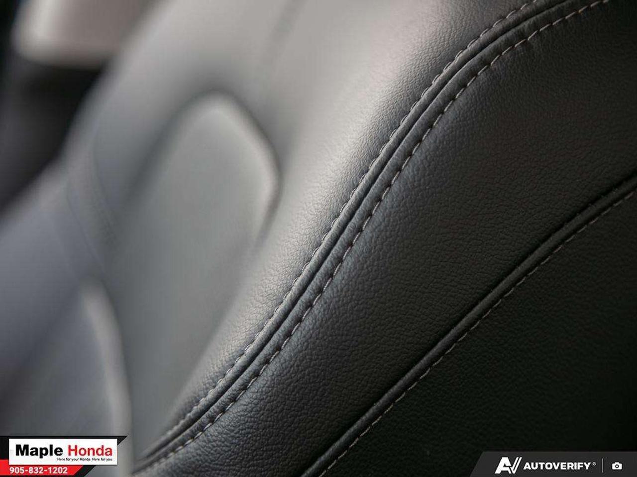 2026 Honda HR-V Leather Seats| Sunroof| Heated Seats| Auto Start| Photo
