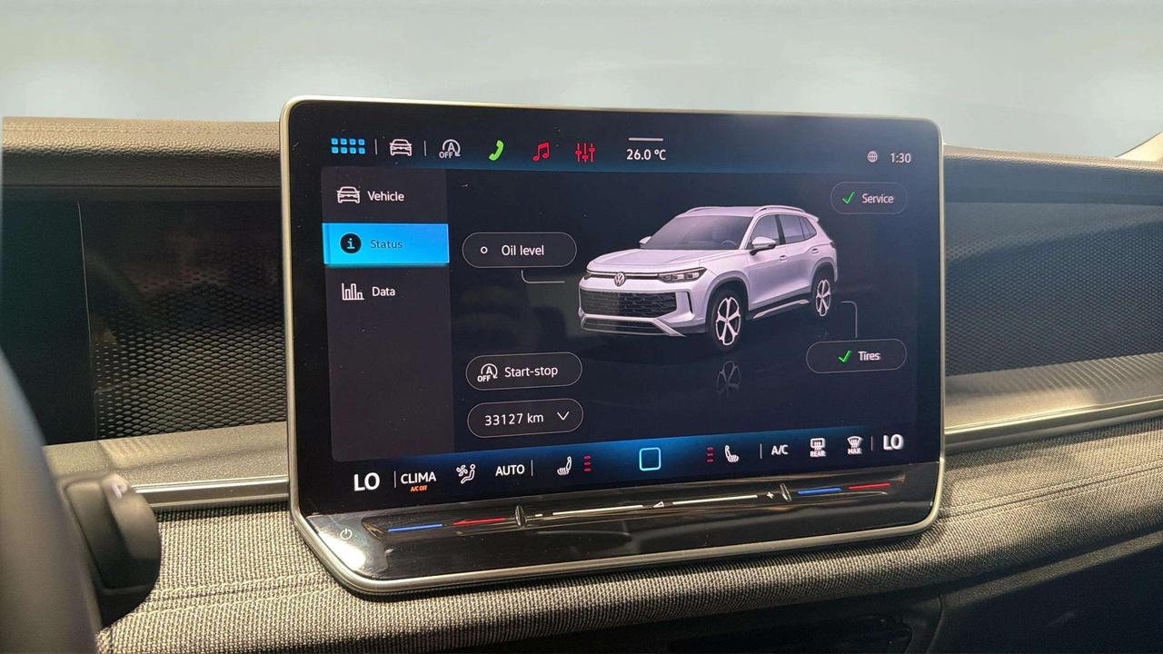 2025 Volkswagen Tiguan TRENDLINE | CLEAN CARFAX | 1 OWNER | HTD SEATS Photo