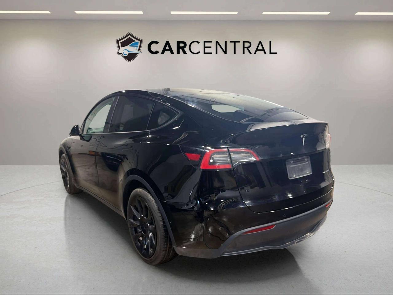 2021 Tesla Model Y LONG RANGE | AWD | GLASS ROOF | HTD SEATS | Photo