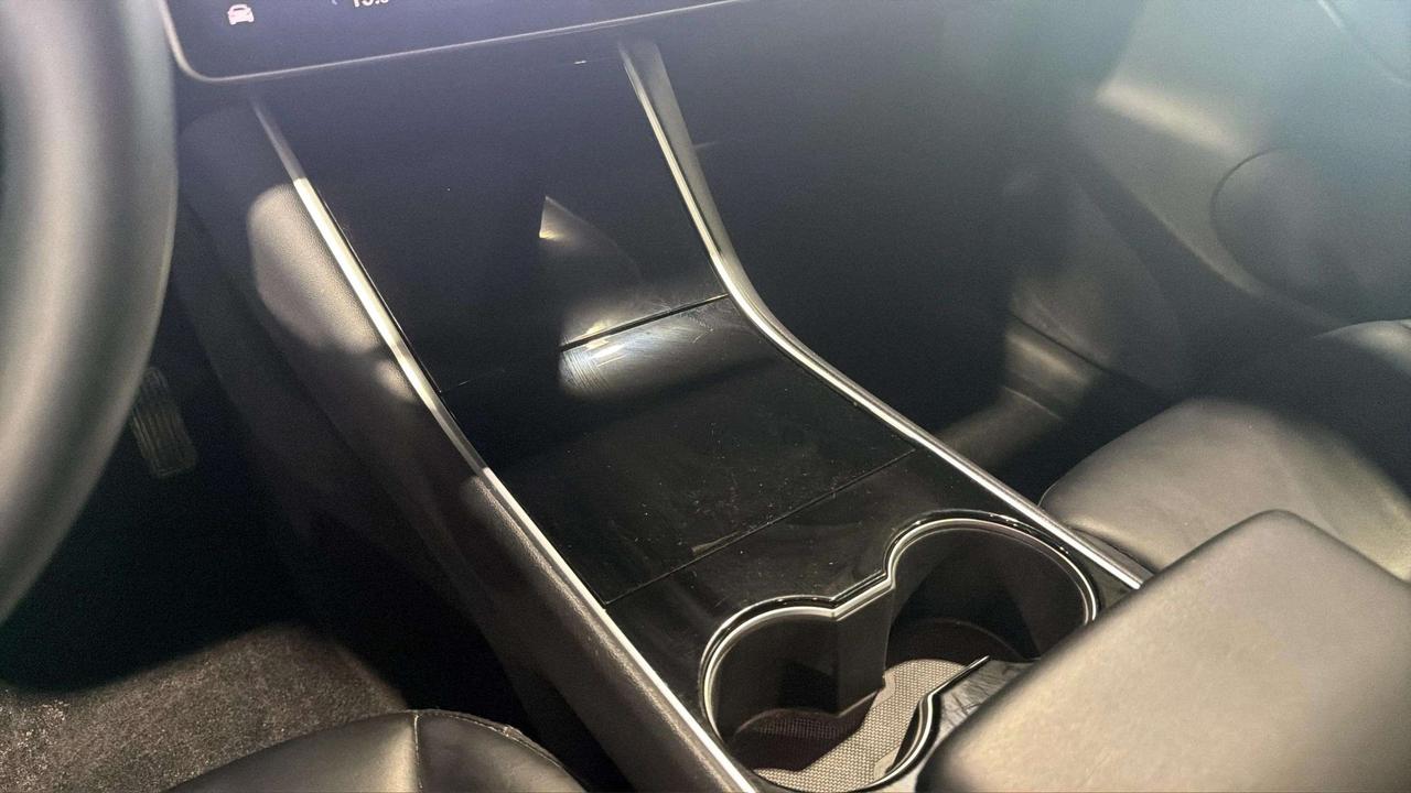 2021 Tesla Model Y LONG RANGE | AWD | GLASS ROOF | HTD SEATS | Photo