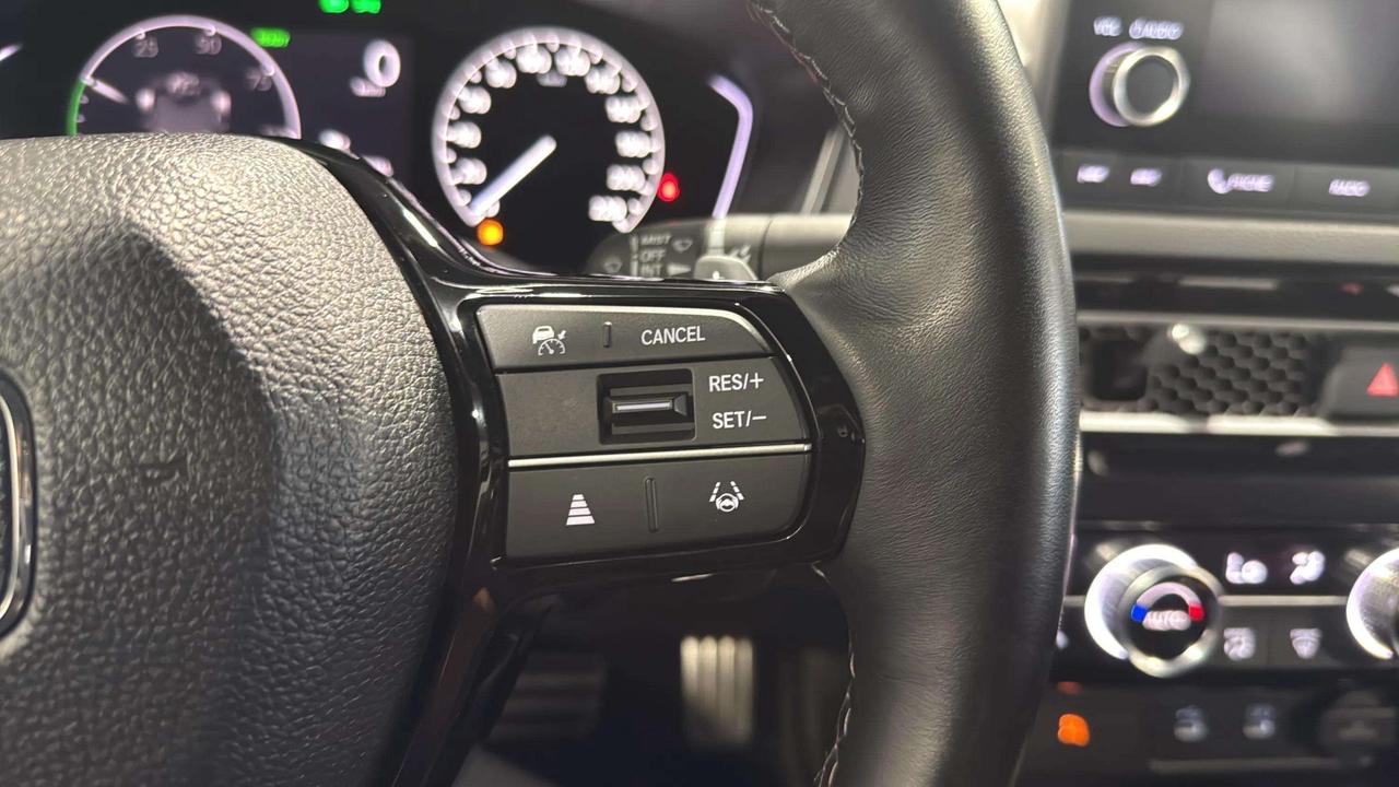 2025 Honda Civic SPORT HYBRID | SUNROOF | CARPLAY | LANE ASST Photo