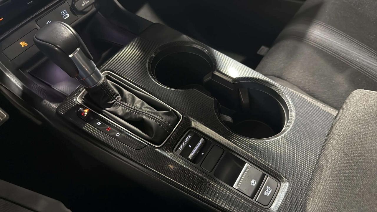 2025 Honda Civic SPORT HYBRID | SUNROOF | CARPLAY | LANE ASST Photo
