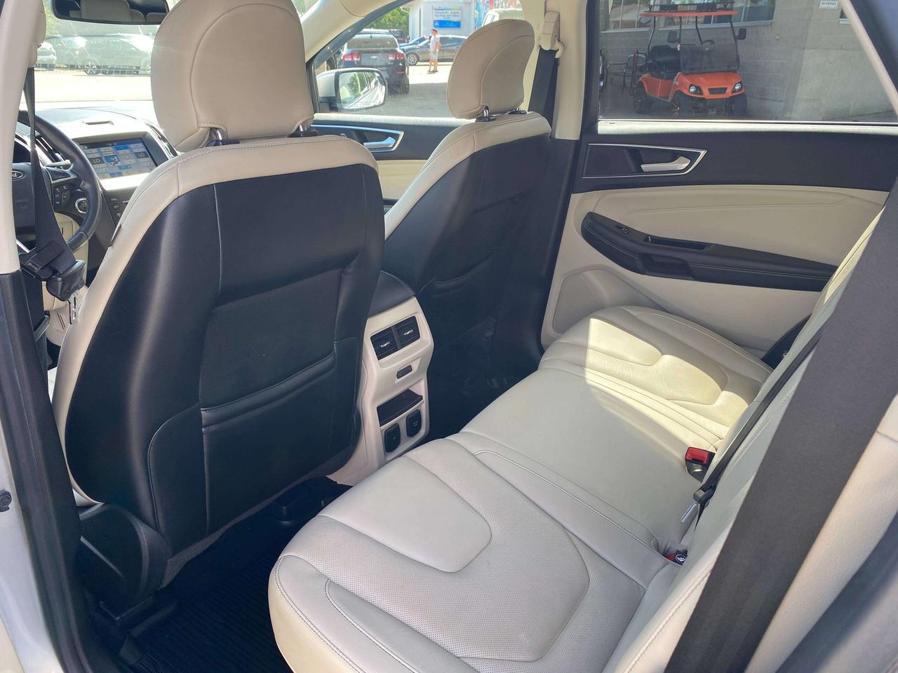 2017 Ford Edge TITANIUM, CLEAN CARFAX, REMOTE START, LEATHER! - Photo #18