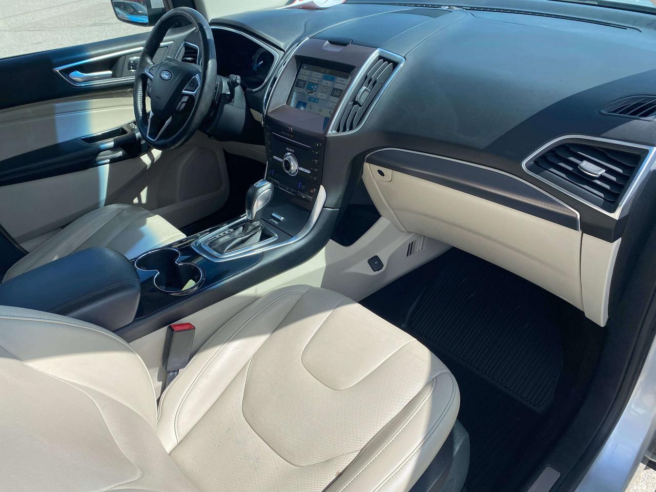 2017 Ford Edge TITANIUM, CLEAN CARFAX, REMOTE START, LEATHER! Photo