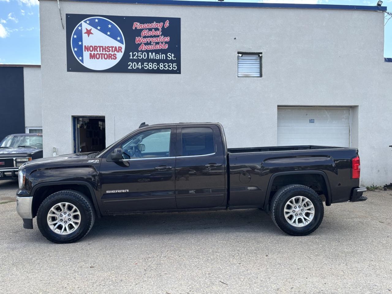 Used 2019 GMC Sierra 1500 SLE 4x4 Double Cab 6.6 ft. box 143.5 in. WB Automatic for sale in Winnipeg, MB