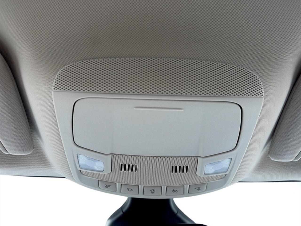 2022 Ford Edge SE Photo
