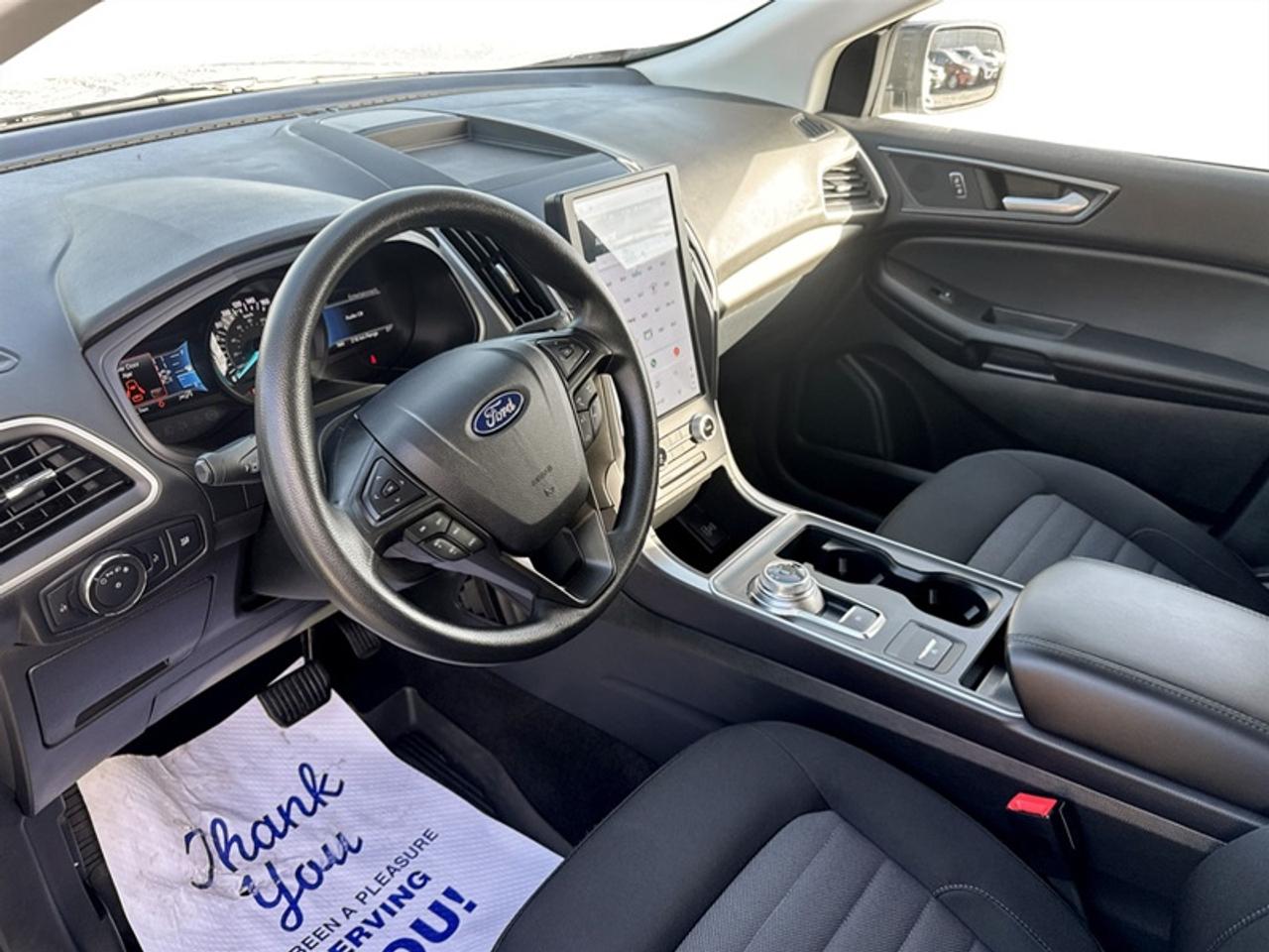 2022 Ford Edge SE  **APPLE CARPLAY - BLIND SPOT** Photo