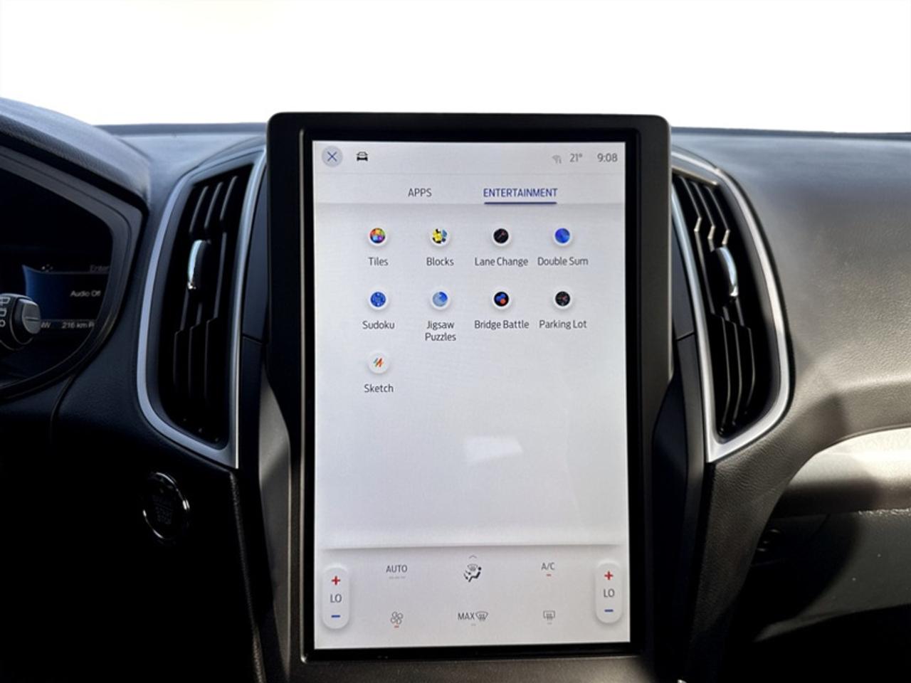 2022 Ford Edge SE  **APPLE CARPLAY - BLIND SPOT** Photo