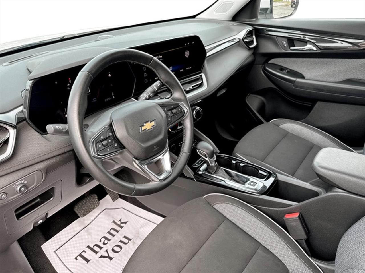 2024 Chevrolet TrailBlazer LT  **CLEAN CARFAX** Photo