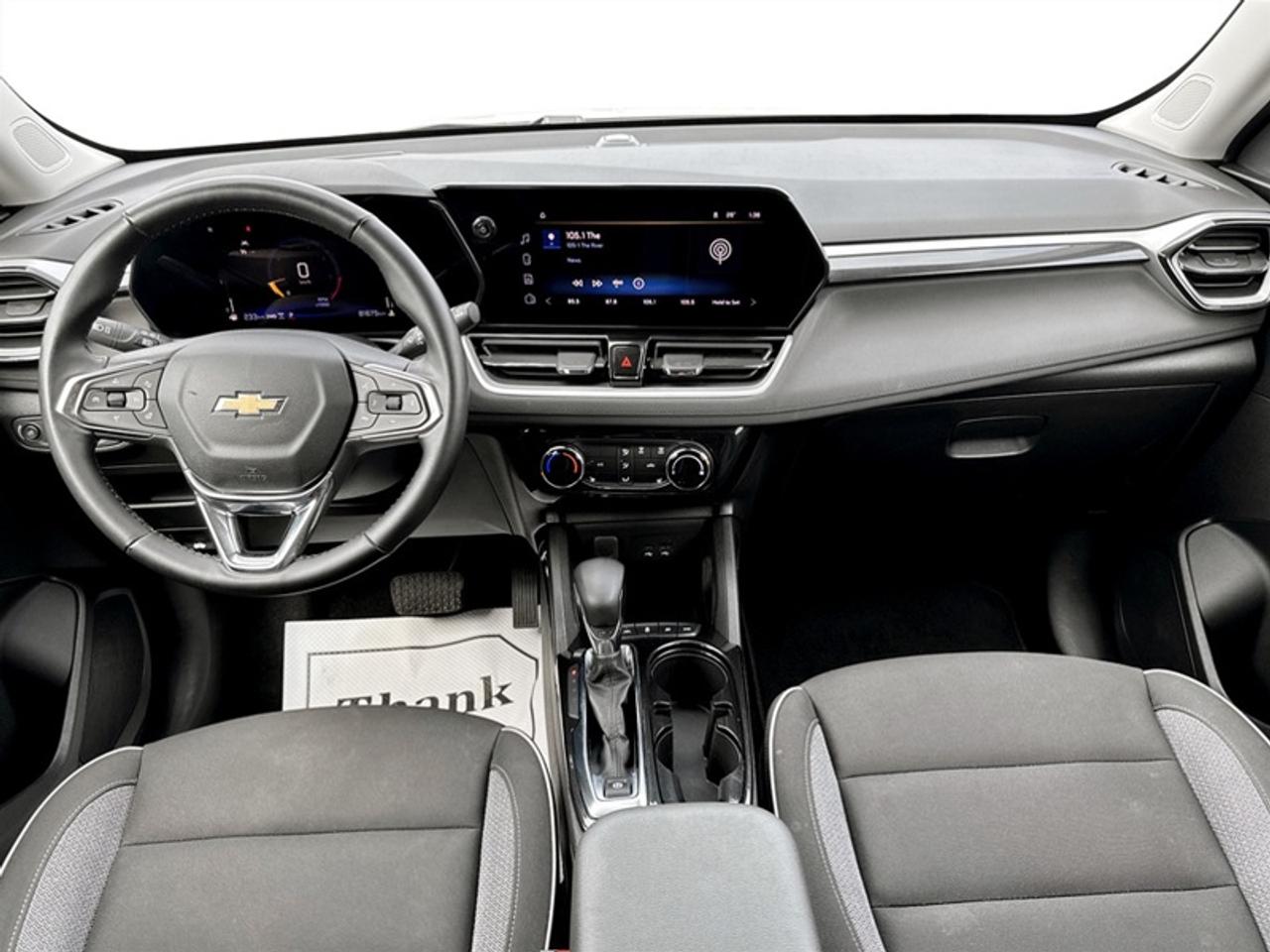 2024 Chevrolet TrailBlazer LT  **CLEAN CARFAX** Photo