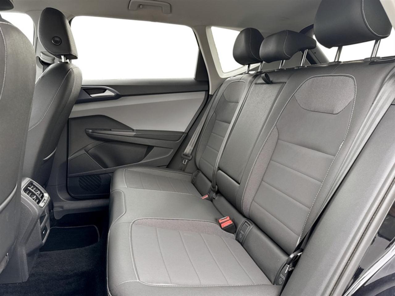 2024 Volkswagen Taos Comfortline  **CLEAN CARFAX** Photo