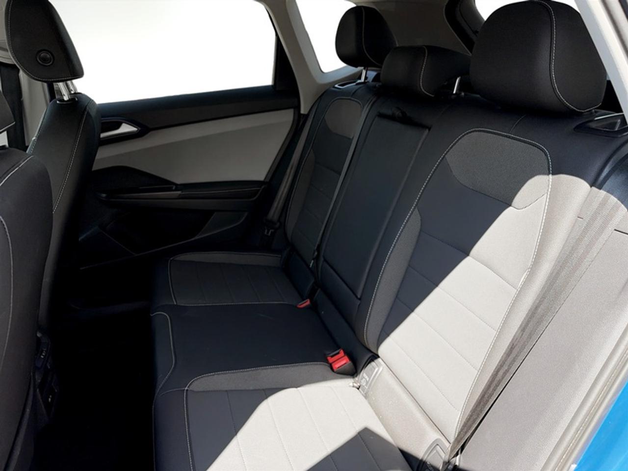 2024 Volkswagen Taos Comfortline  **GREAT COLOR** Photo