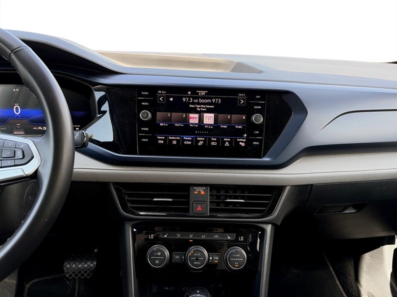 2024 Volkswagen Taos Comfortline  **GREAT COLOR** Photo