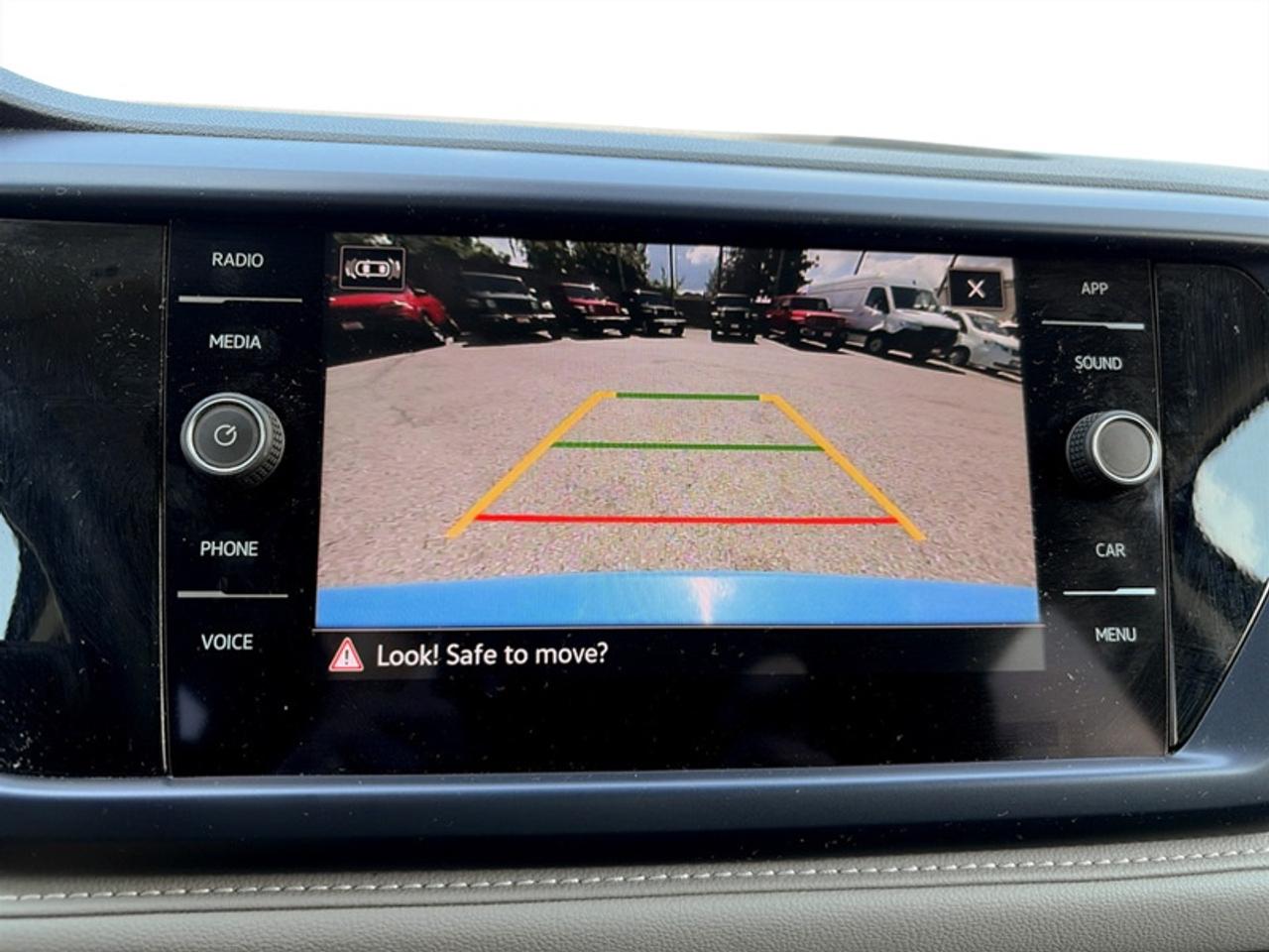2024 Volkswagen Taos Comfortline  **GREAT COLOR** Photo