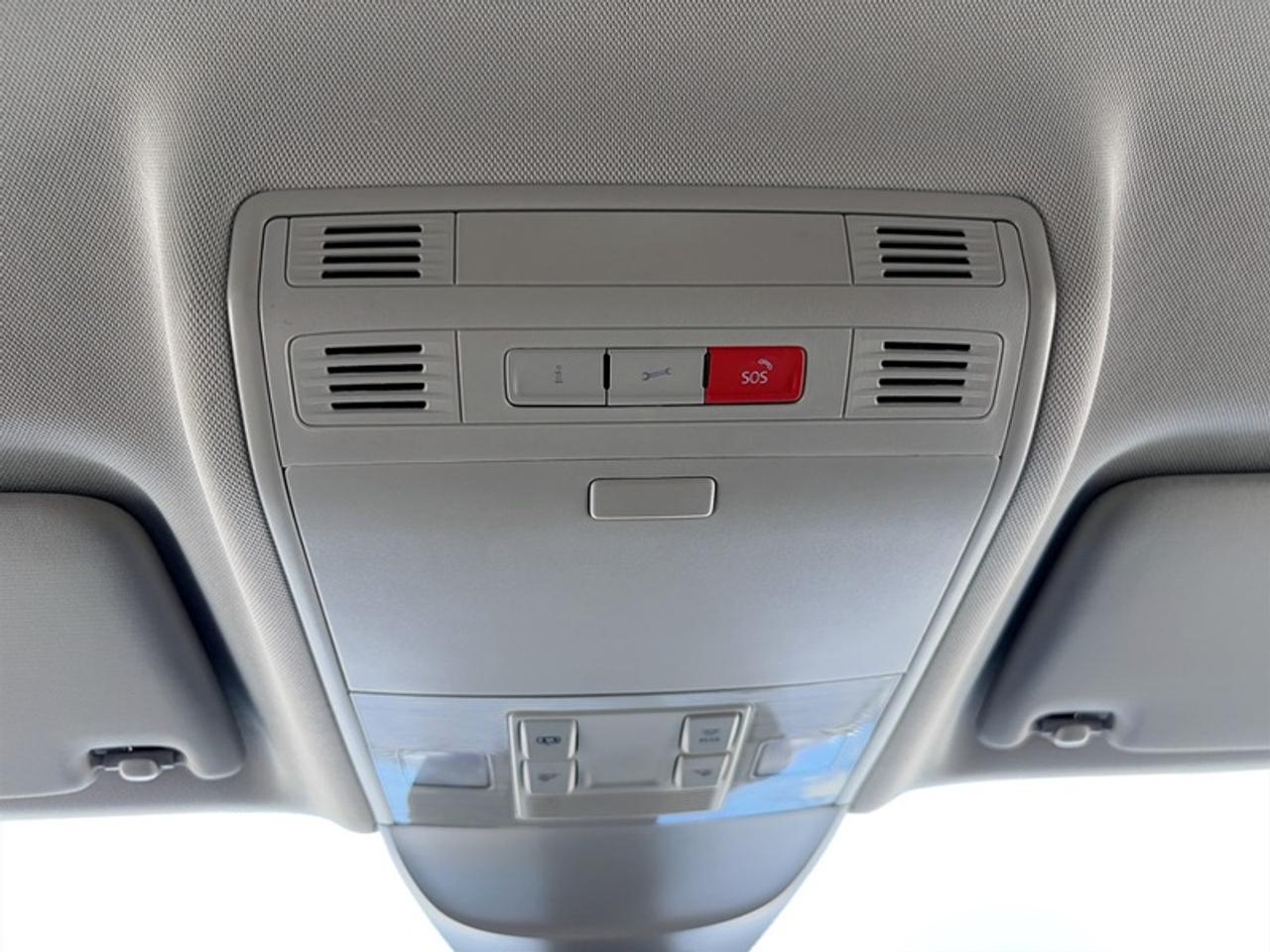2024 Volkswagen Taos Comfortline  **GREAT COLOR** Photo