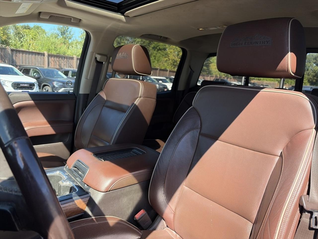 2018 Chevrolet Silverado 1500 High Country Photo