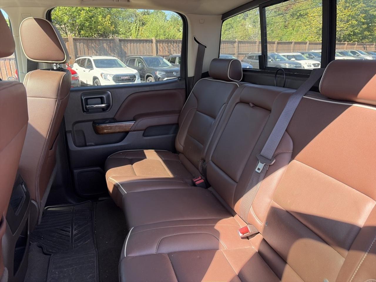 2018 Chevrolet Silverado 1500 High Country Photo