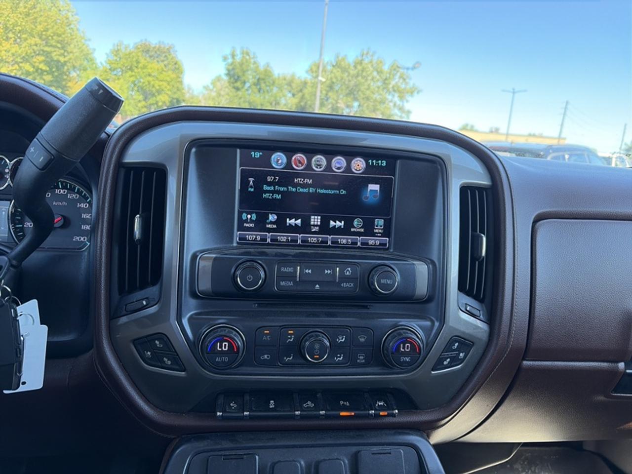 2018 Chevrolet Silverado 1500 High Country Photo
