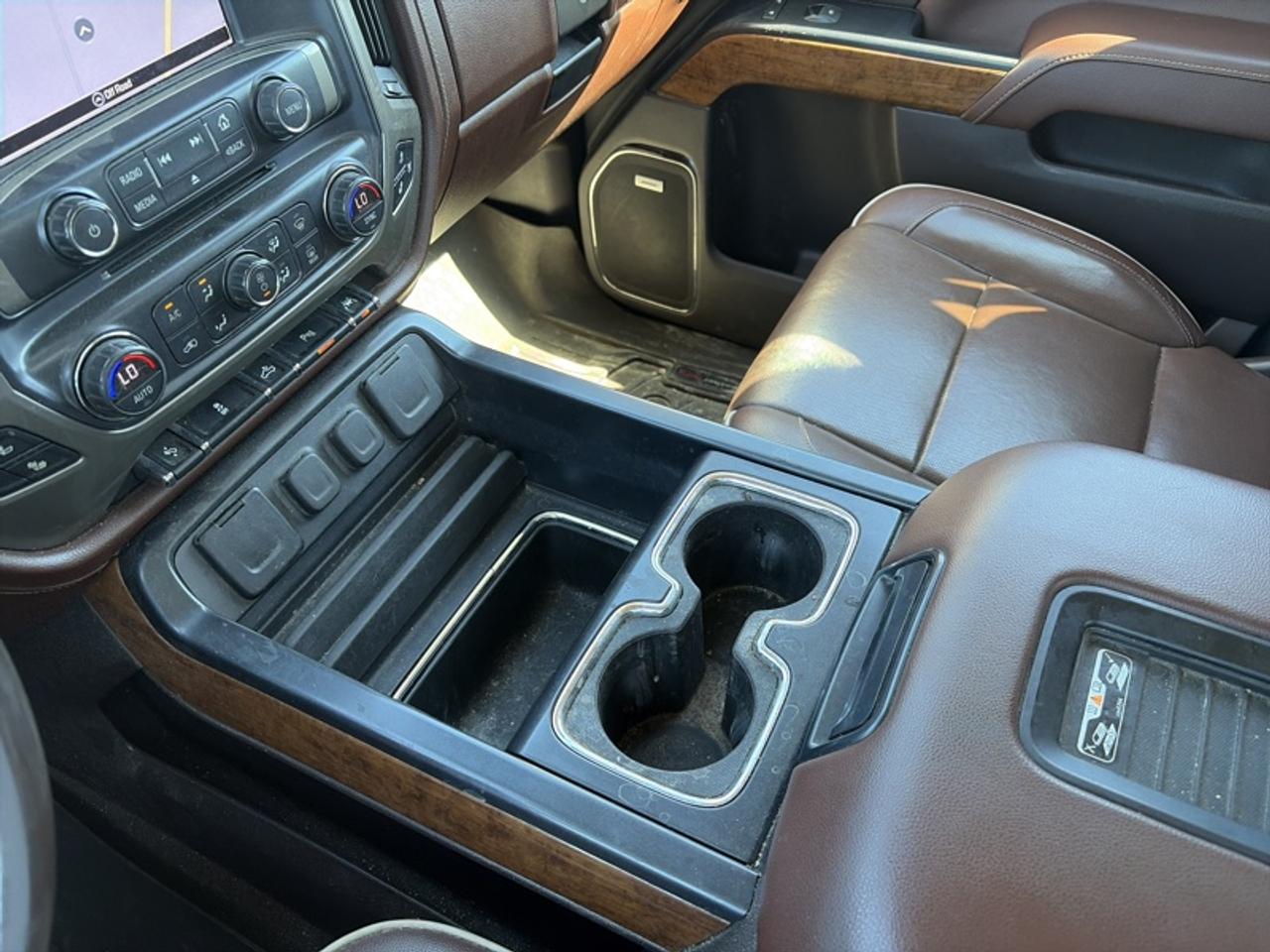 2018 Chevrolet Silverado 1500 High Country Photo