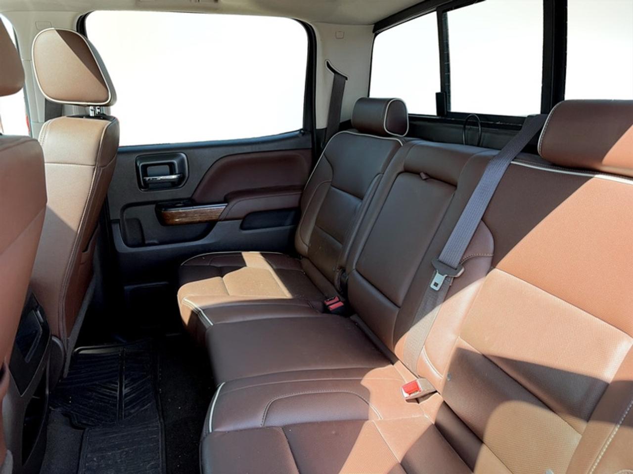 2018 Chevrolet Silverado 1500 High Country Photo
