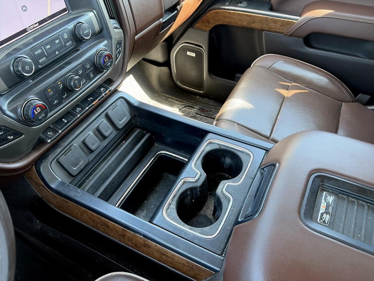 2018 Chevrolet Silverado 1500 High Country Photo