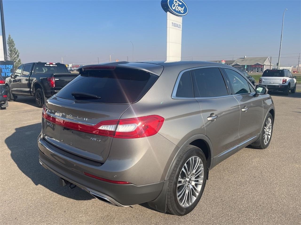 2016 Lincoln MKX Reserve  - Leather Seats -  Cooled Seats Photo5