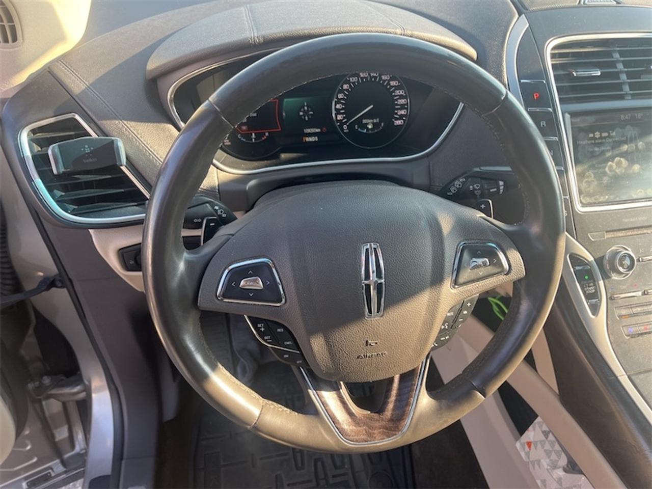 2016 Lincoln MKX Reserve  - Leather Seats -  Cooled Seats Photo5