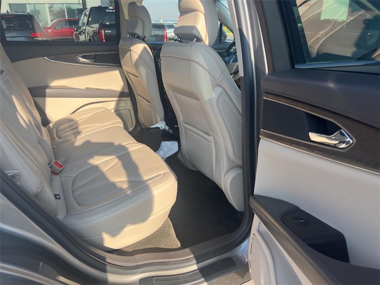 2016 Lincoln MKX Reserve  - Leather Seats -  Cooled Seats Photo5