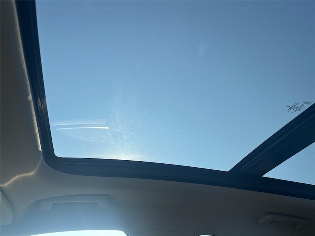 2016 Lincoln MKX Reserve  - Leather Seats -  Cooled Seats Photo5