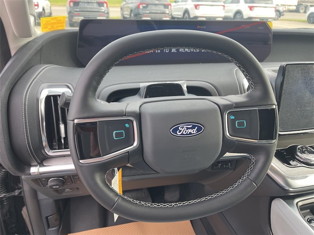 2027 Ford Expedition Platinum Max Photo5