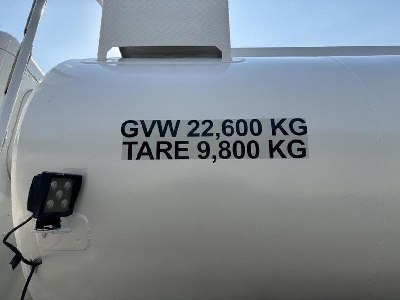 14687873.832664948