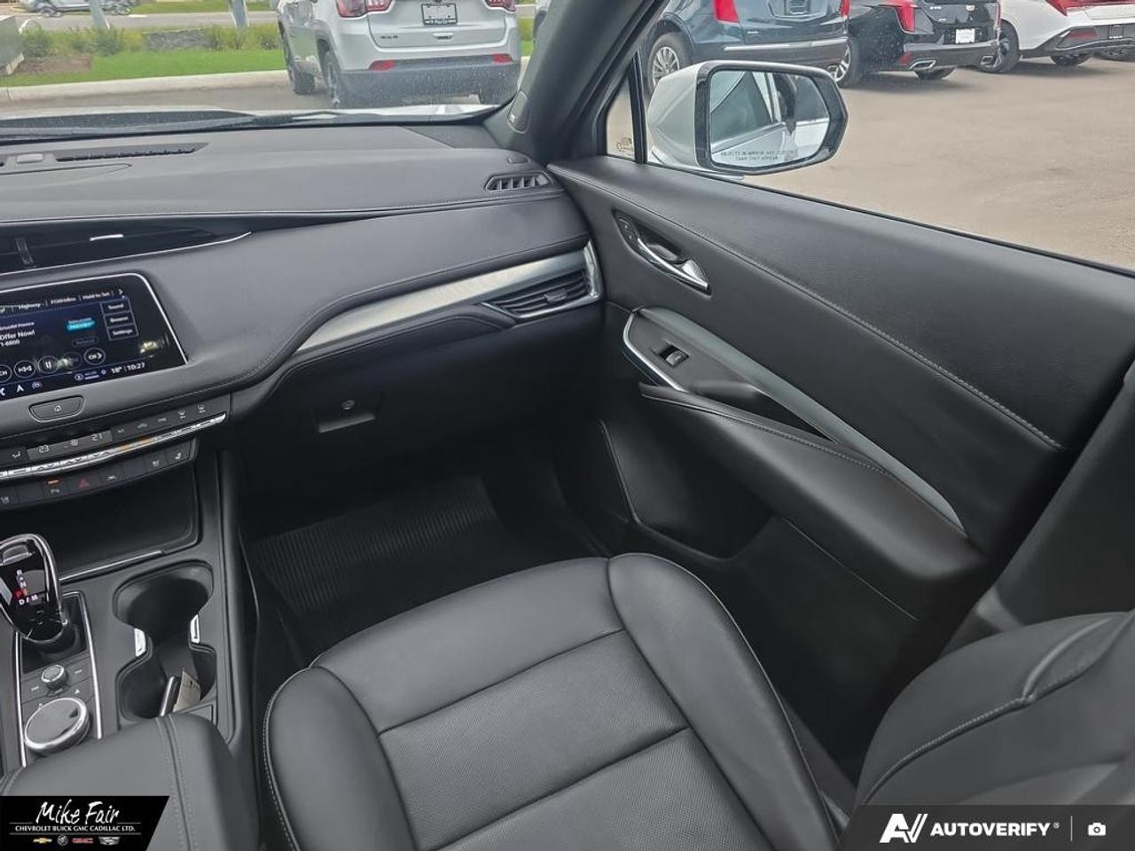 2022 Cadillac XT4 AWD 4dr Premium Luxury Photo