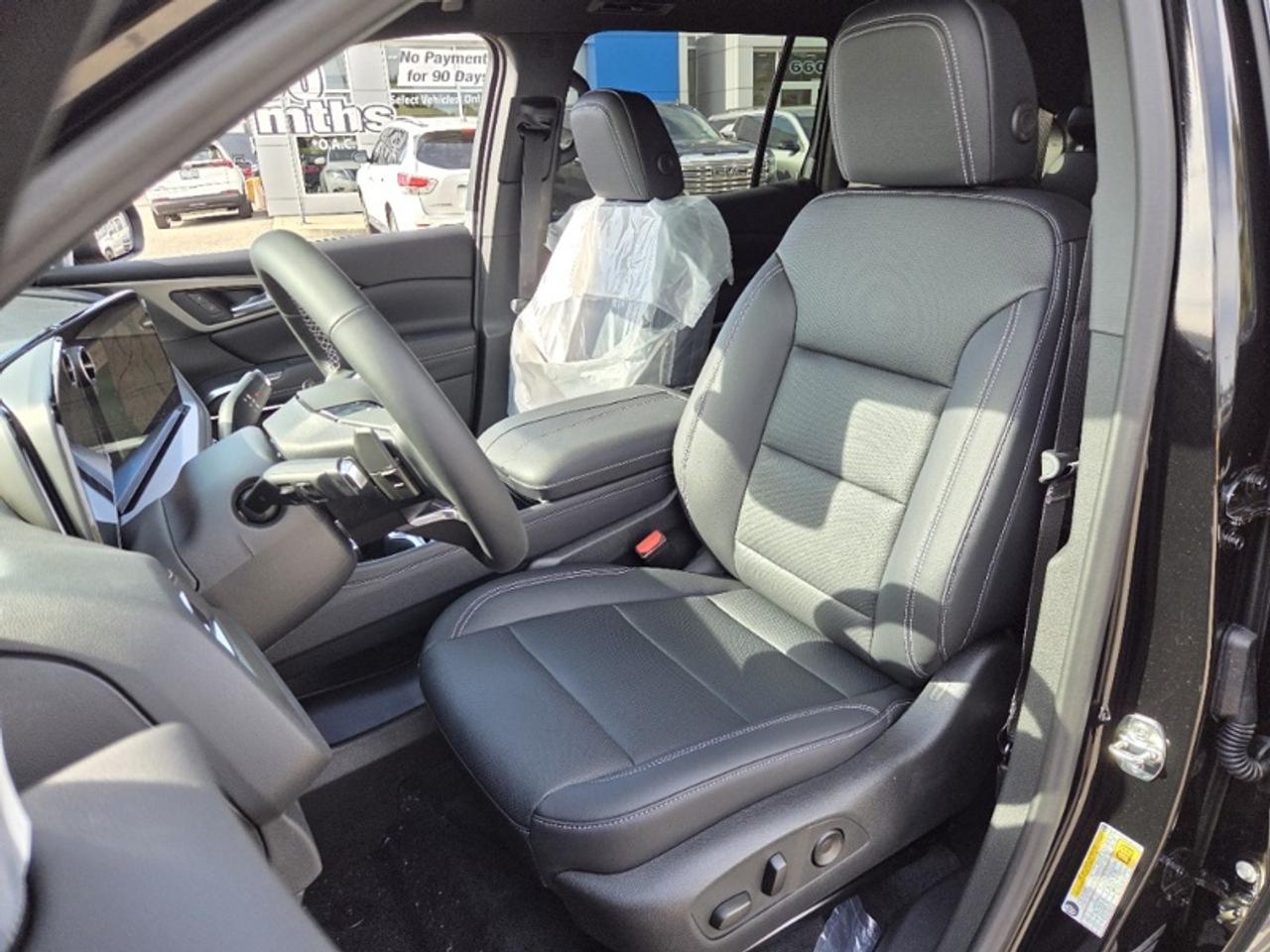 2027 Chevrolet Traverse LT Photo