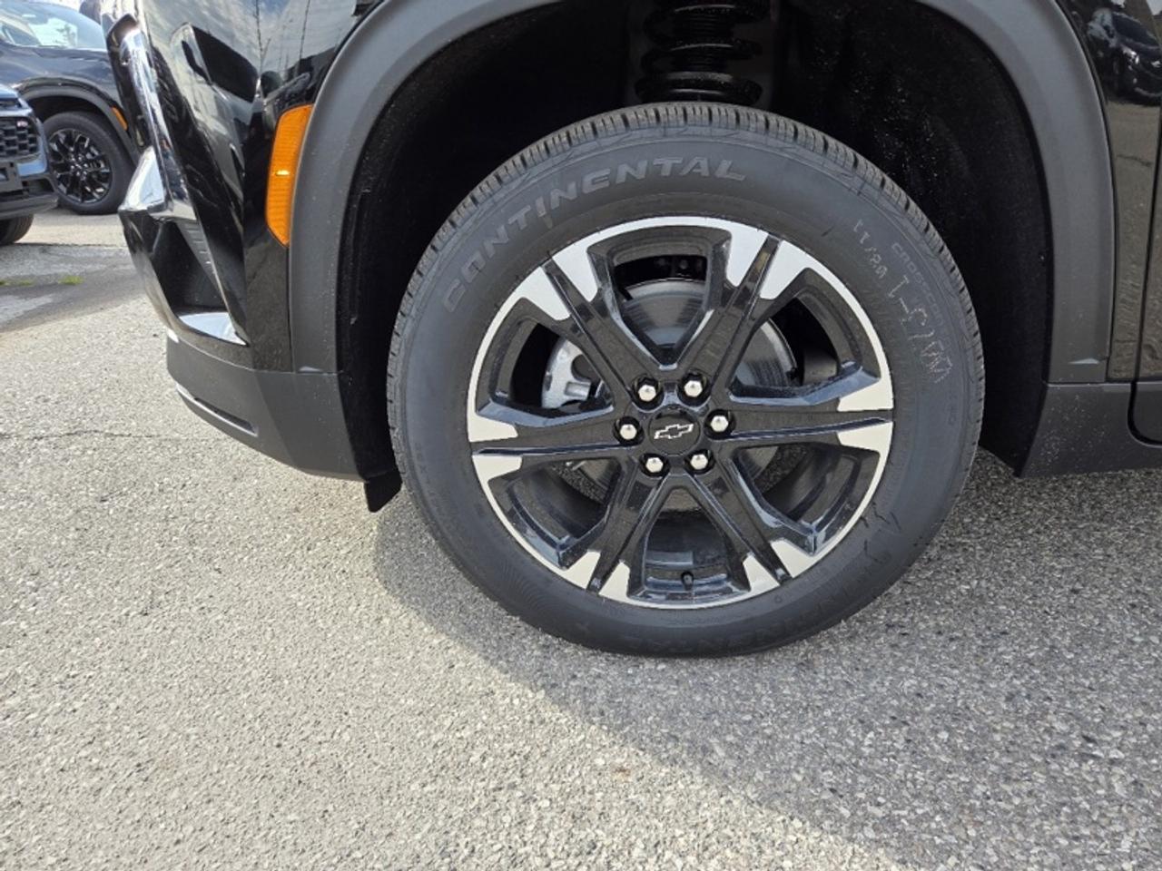 2027 Chevrolet Traverse LT Photo