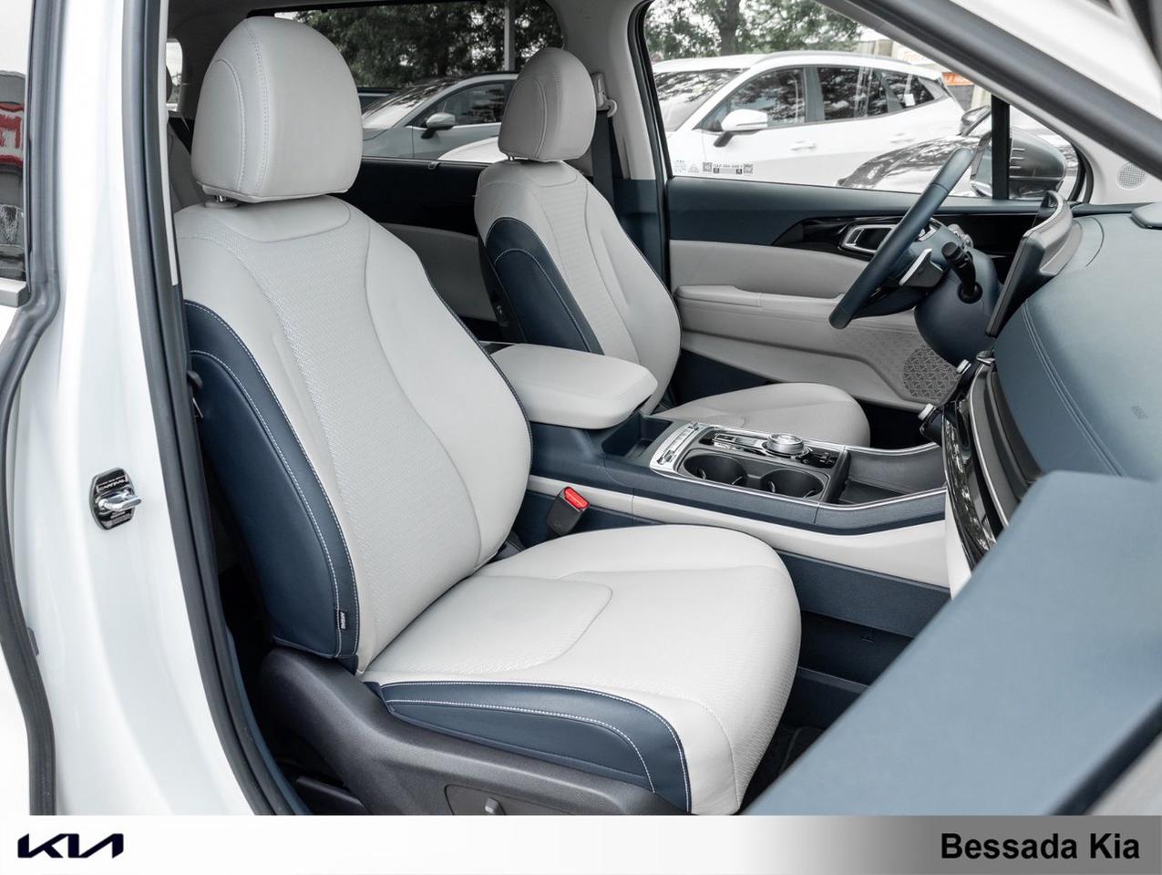 2025 Kia Carnival Hybrid SX+ Photo