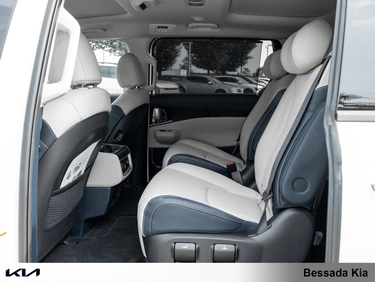 2025 Kia Carnival Hybrid SX+ Photo