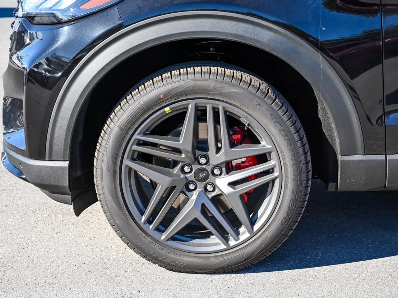 2027 Ford Explorer ST-Line Photo