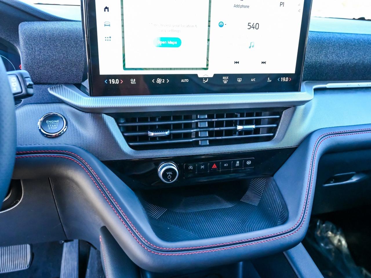 2027 Ford Explorer ST-Line Photo