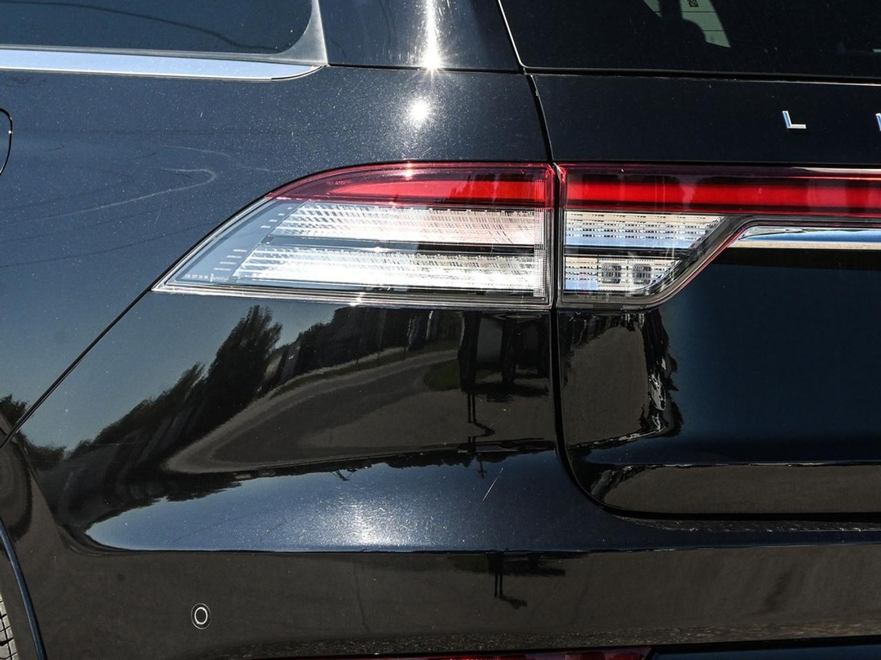 2021 Lincoln Aviator Reserve Photo