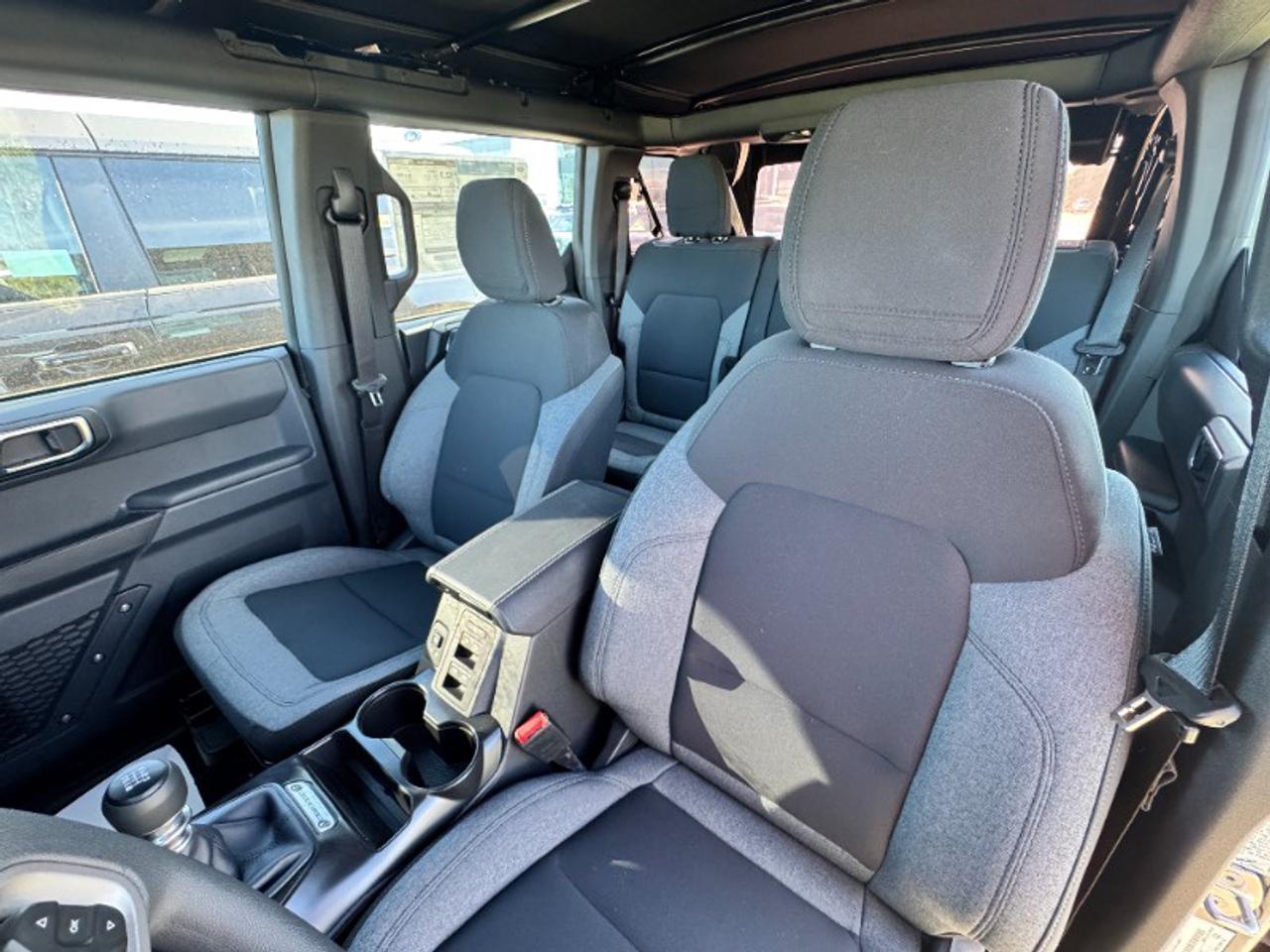 2025 Ford Bronco Base Photo