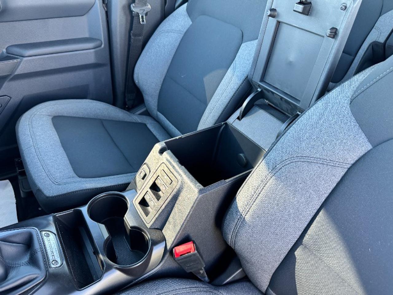 2025 Ford Bronco Base Photo