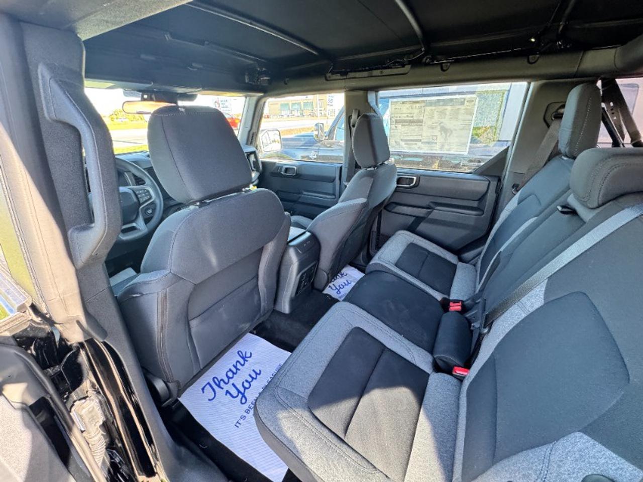 2025 Ford Bronco Base Photo